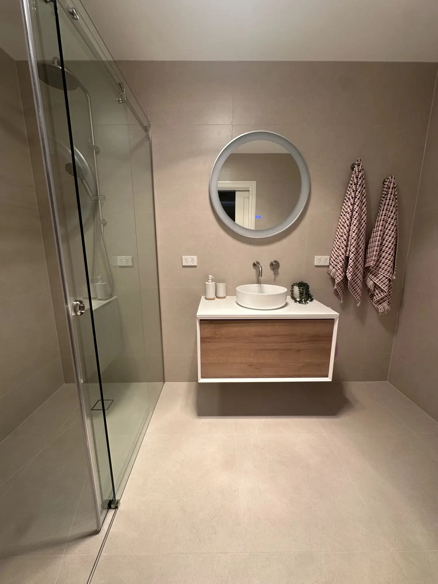 Glenroy Multi-Room Renovation Program