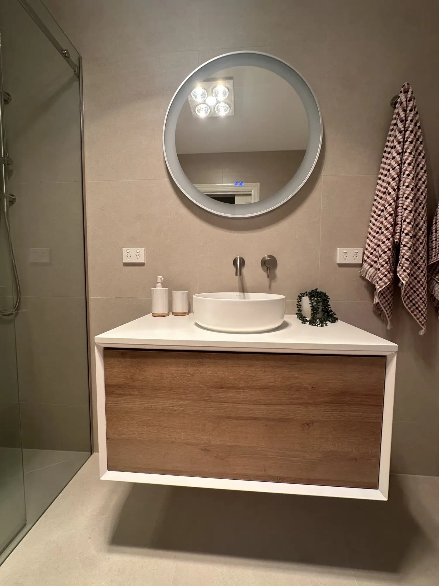 Glenroy Multi-Room Renovation Program - Image 7